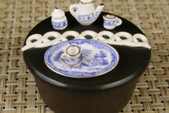 Miniature Blue Willow Chinese tea set with Hostess cupcake