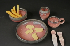 Val Cushing child's dinnerware